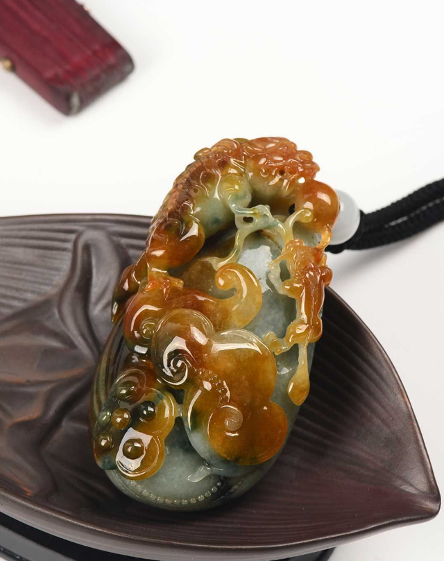 翡翠|怎么衡量翡翠的艺术价值?行家教你从五个方面逐一分析