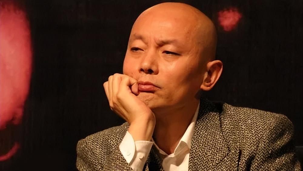 葛优:妹妹远在美国父母也已离世,与妻相伴36年,66岁的他今怎样