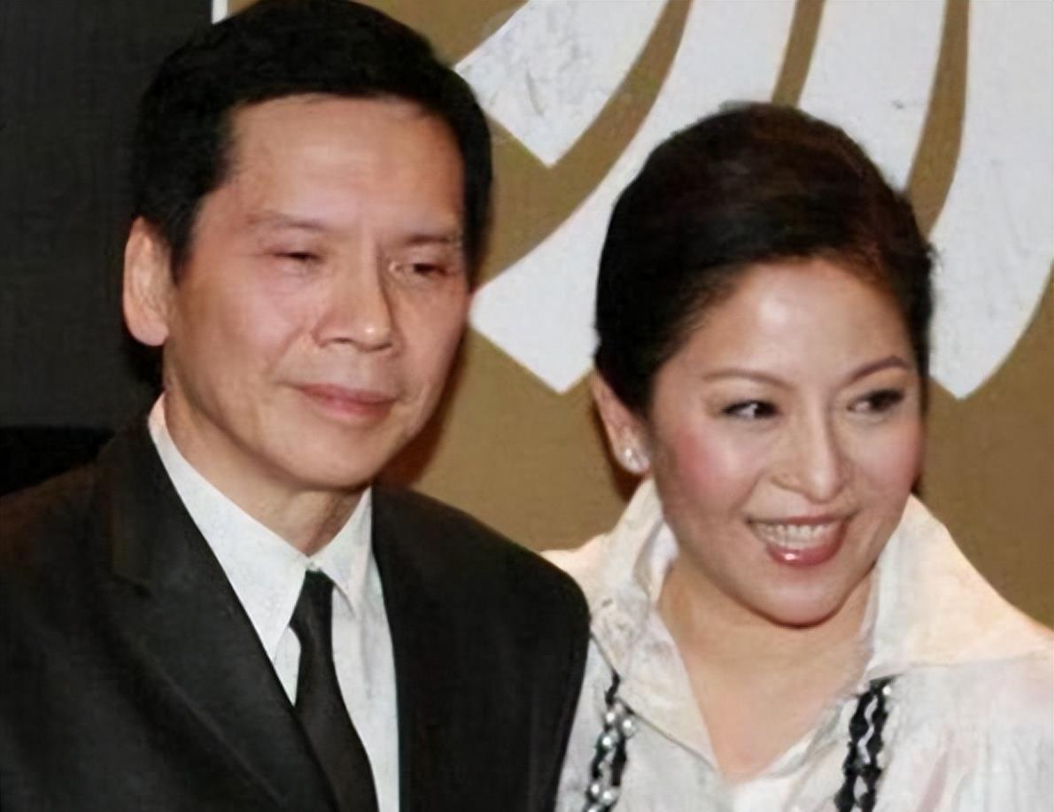 逼成龙下跪,胖揍曾志伟,排挤星爷,如今的他如何消失了?