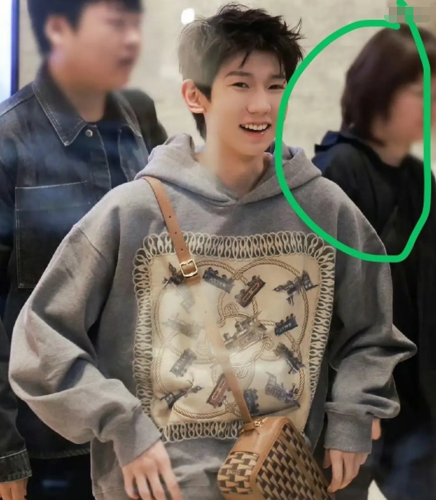 爆王源和女经纪人恋爱,共赴留学疑同居,细节被扒惹争议