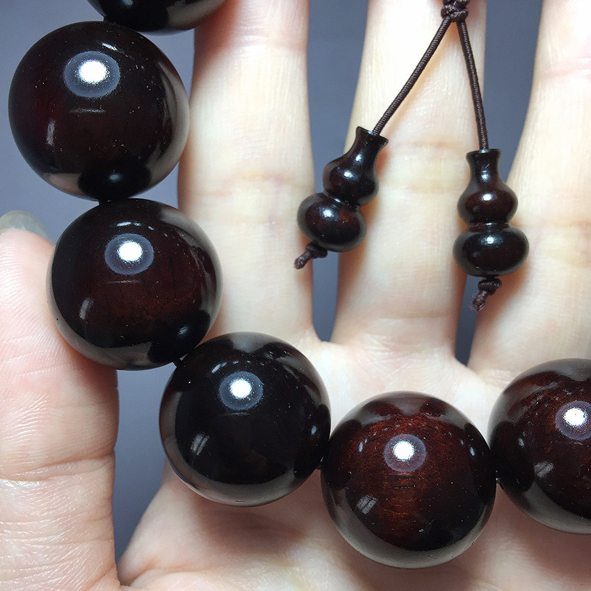 |小叶紫檀琴料佛珠,真的有那么好吗?