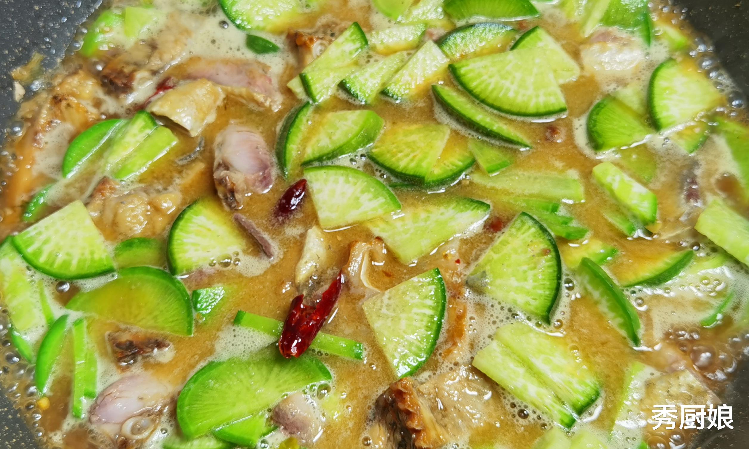 |天冷了,这肉要多吃,比鸡鸭滋补,比牛羊肉便宜,随手一炖太香了