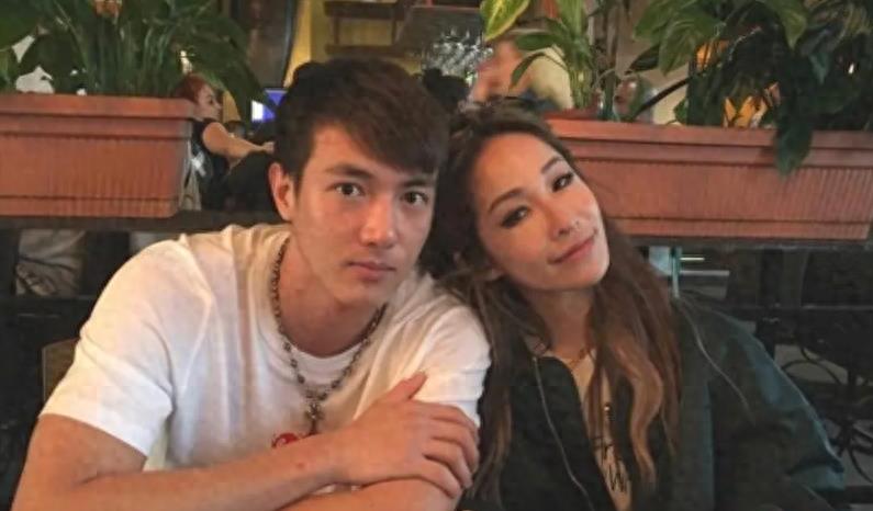 萧亚轩：继承10亿遗产，17年换掉16个男友，风光背后也有心酸