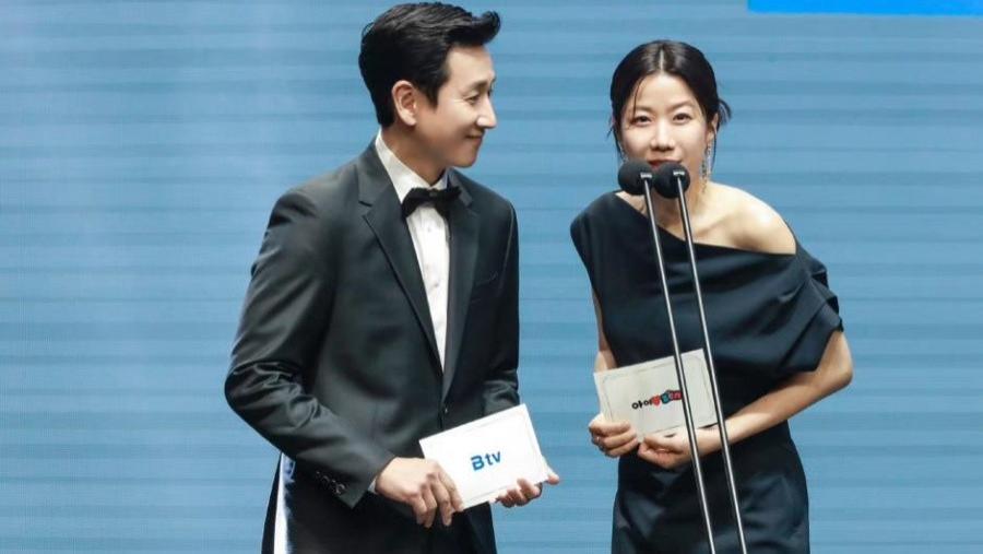 李善均离世，忠武路的影帝们纷纷赶赴灵堂，好友赵震雄痛哭不已