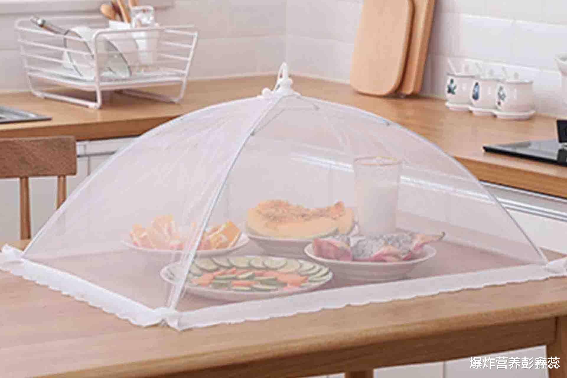 饭后剔牙、一起床就叠被子、用纱罩罩食物...看似卫生，实则要改