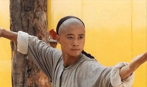 三体|吴京剑走偏锋重回老本行,路走对了,男主也选对了,女主全毁了!