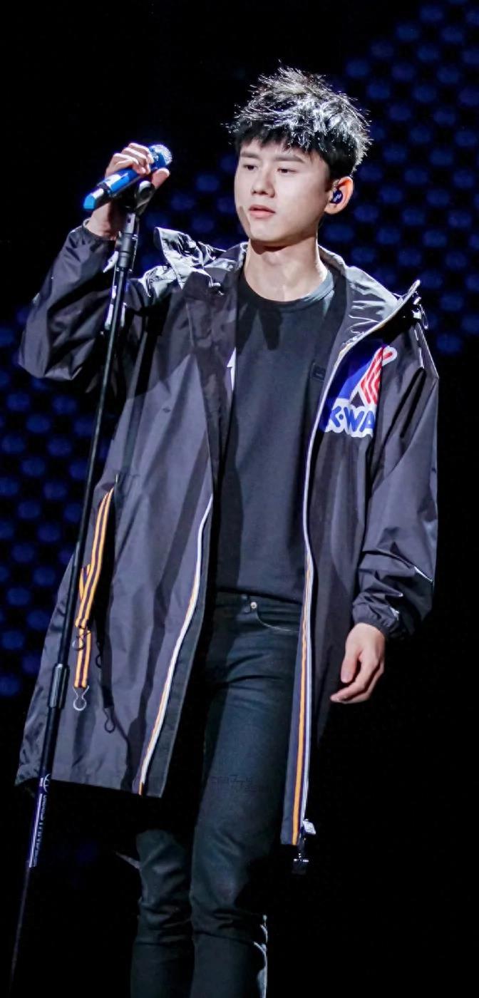 《王牌对王牌8》官宣,咱网播行不行?