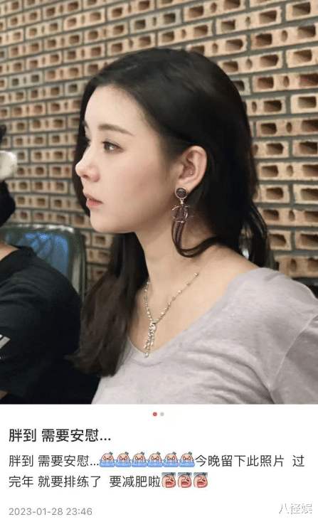 李小萌瘦下来好美，穿万元裙展婀娜身姿，38岁逆生长不像俩娃妈