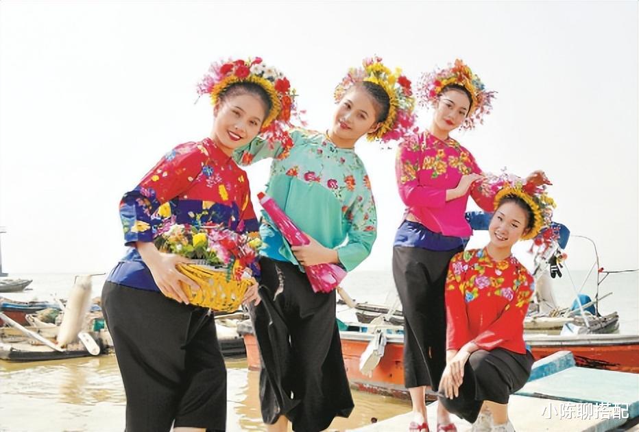 赵丽颖带火的“福建蟳埔女”到底有多美?谁敢说非遗服饰不时尚?