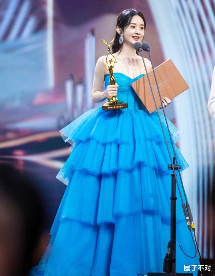 刺激，明星下不来台的尴尬现场，刘亦菲笑容消失，黄渤不愧高情商