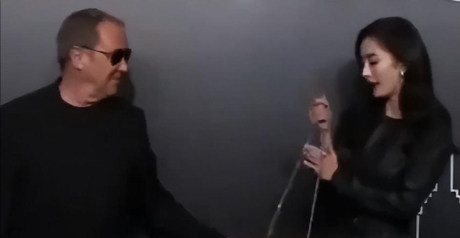 明星在资本面前有多卑微？杨幂被搂腰，张艺谋酒局被推开却不敢出声