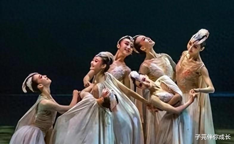 恒大歌舞团白珊珊强势反击，真容出镜有力度，称无知的人不懂自己