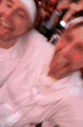 霉霉全球巡演狂揽百亿，歌迷买断机票酒店，外国总统总理写信表白