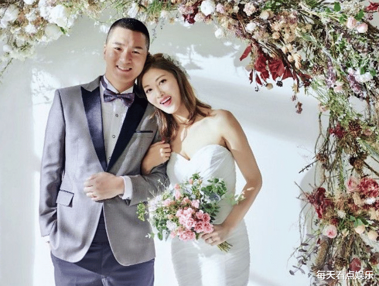 来内地养老的8位香港女星，买别墅领退休金，个个大龄未婚