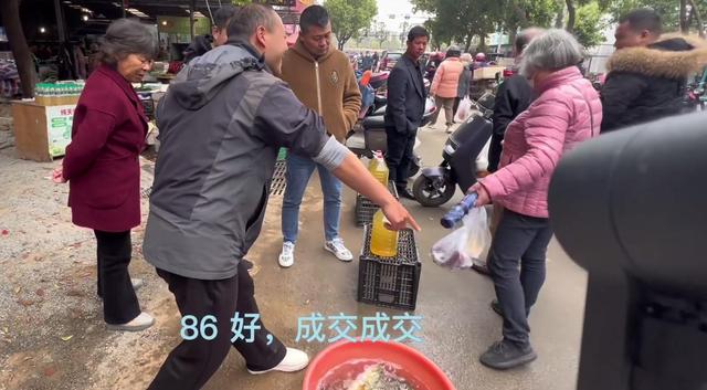 水库|可月入过万?挑战钓鱼卖鱼维持生活在垂钓圈兴起,靠谱吗?