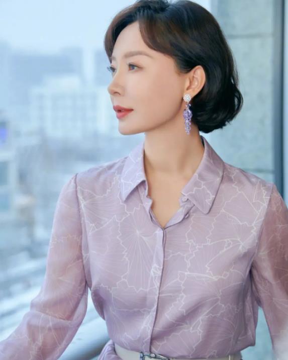 陈数北京机场迎接继子,未化妆曝光46岁真实样貌,孩子像赵又廷