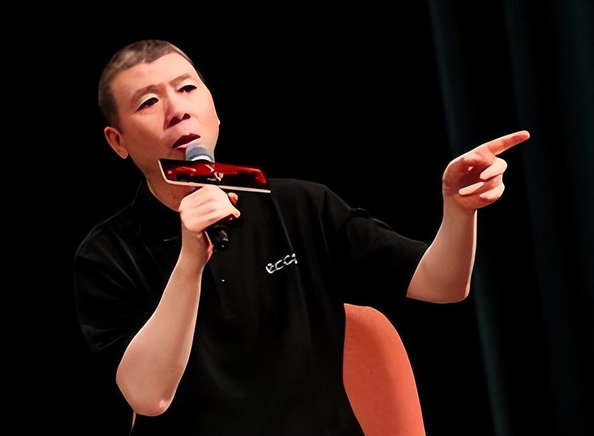 冯小刚怒骂李晨“滚出娱乐圈”,李晨霸气回怼让冯小刚哑口无言