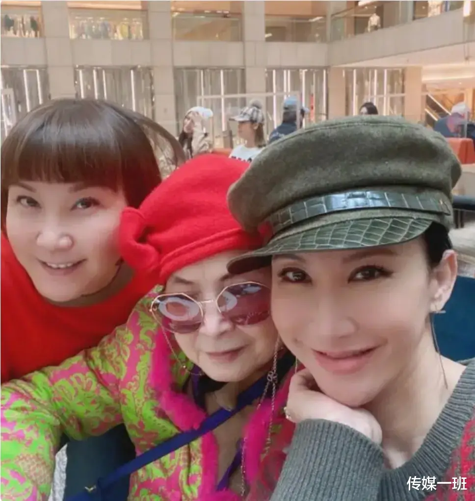 李玟12个冷知识：生前半年罹患乳癌，曾被刘銮雄原配宝咏琴排斥