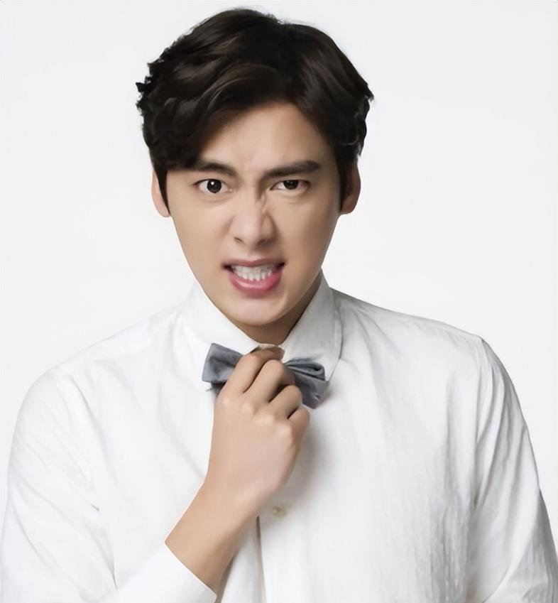 李易峰:很可恨也很可悲“退网”不到1年,再看他如今的“窘境”