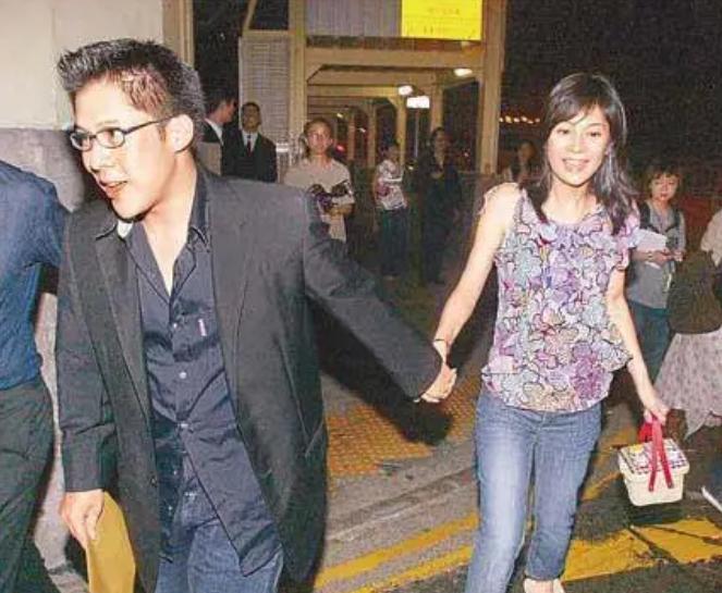 霍启刚|霍启刚:因失去3千亿继承权,遭前任抛弃,郭晶晶为何还甘愿嫁他