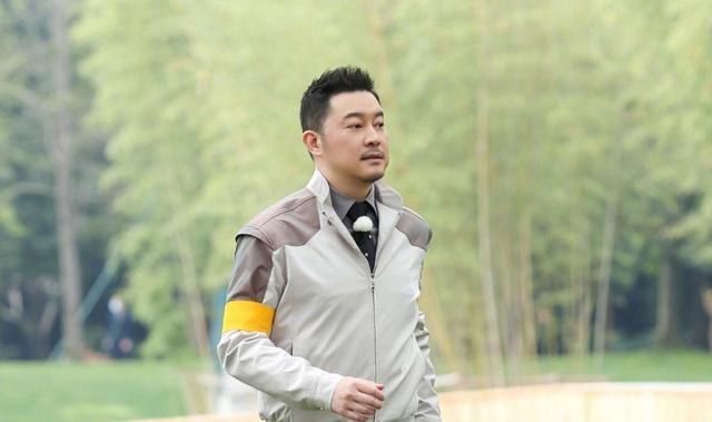 李晨|李晨被骂上热搜后，姚译添的反应让我看到了《跑男》是有多没落