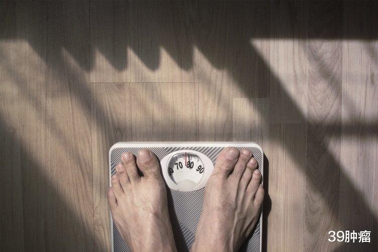 再三提醒：癌细胞转移、扩散前，身体上通常会有4种表现，别忽视