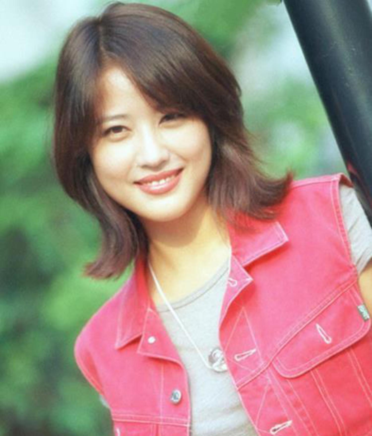 钟丽缇曾反对周海媚独自一个人定居北京，网友说得很对