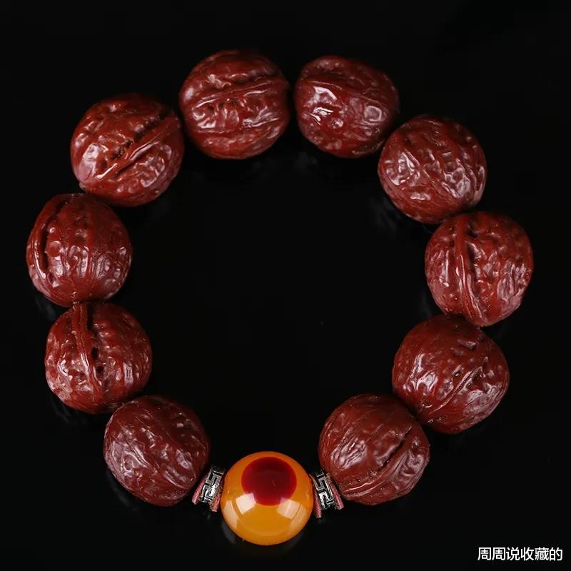 文玩|文玩圈里那些不能碰的红白黑