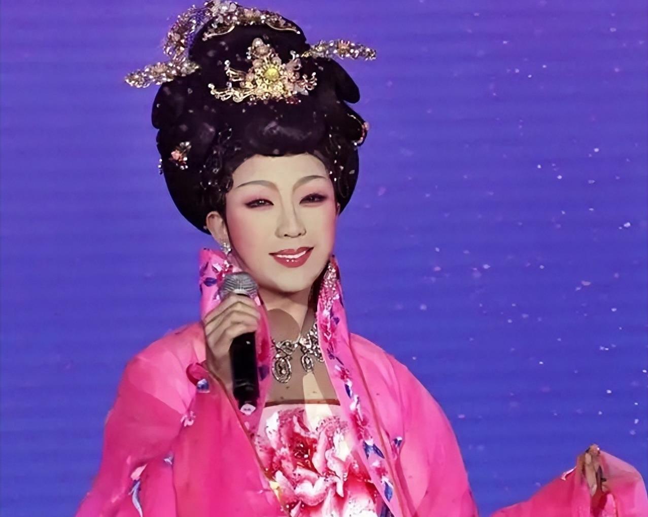 “跳梁小丑”李玉刚跌落神坛,世界对他不再宽容,梅葆玖:死不原谅