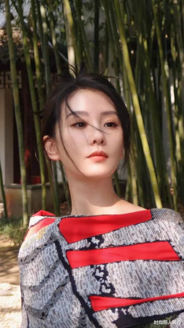 刘诗诗|刘诗诗卖力宣传非遗文化!穿300的粉裙拍大片都挡不住贵气,超惊艳