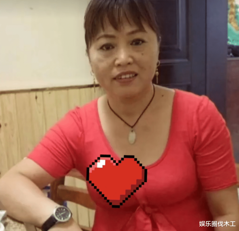 俩干部女主真容曝光风韵犹存，曝其一丧偶一离婚，战椅被公开售卖