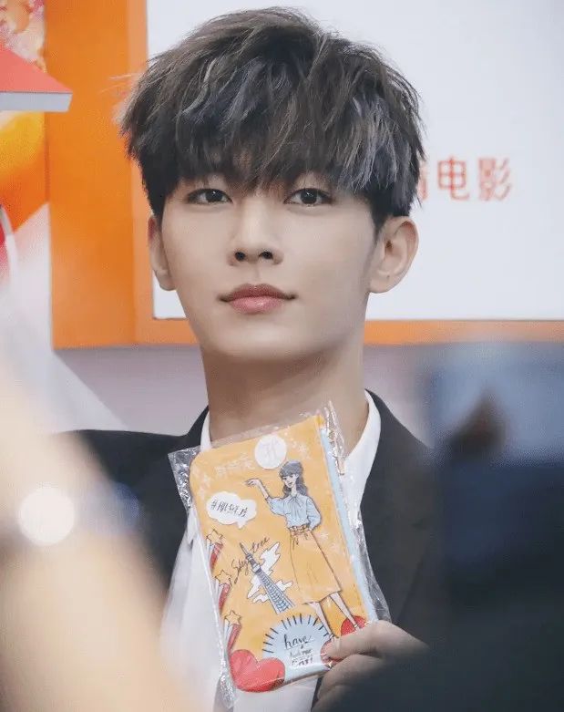 真恶心!炎亚纶你赶紧退圈吧,强迫男孩睡梦中执意进入,吃里扒外是本性..