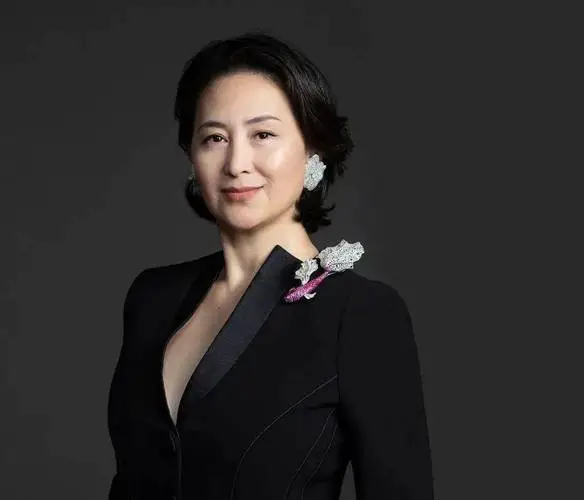 短发 长发更适合穿搭精髓，短发不过是一时兴起