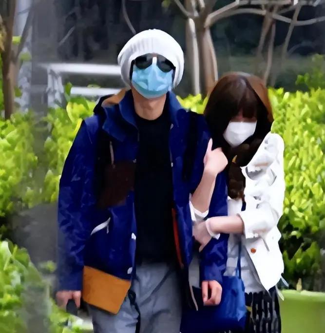 姚笛，9年前朝马伊琍开了一枪，没想到2023年，回弹正中自己眉心