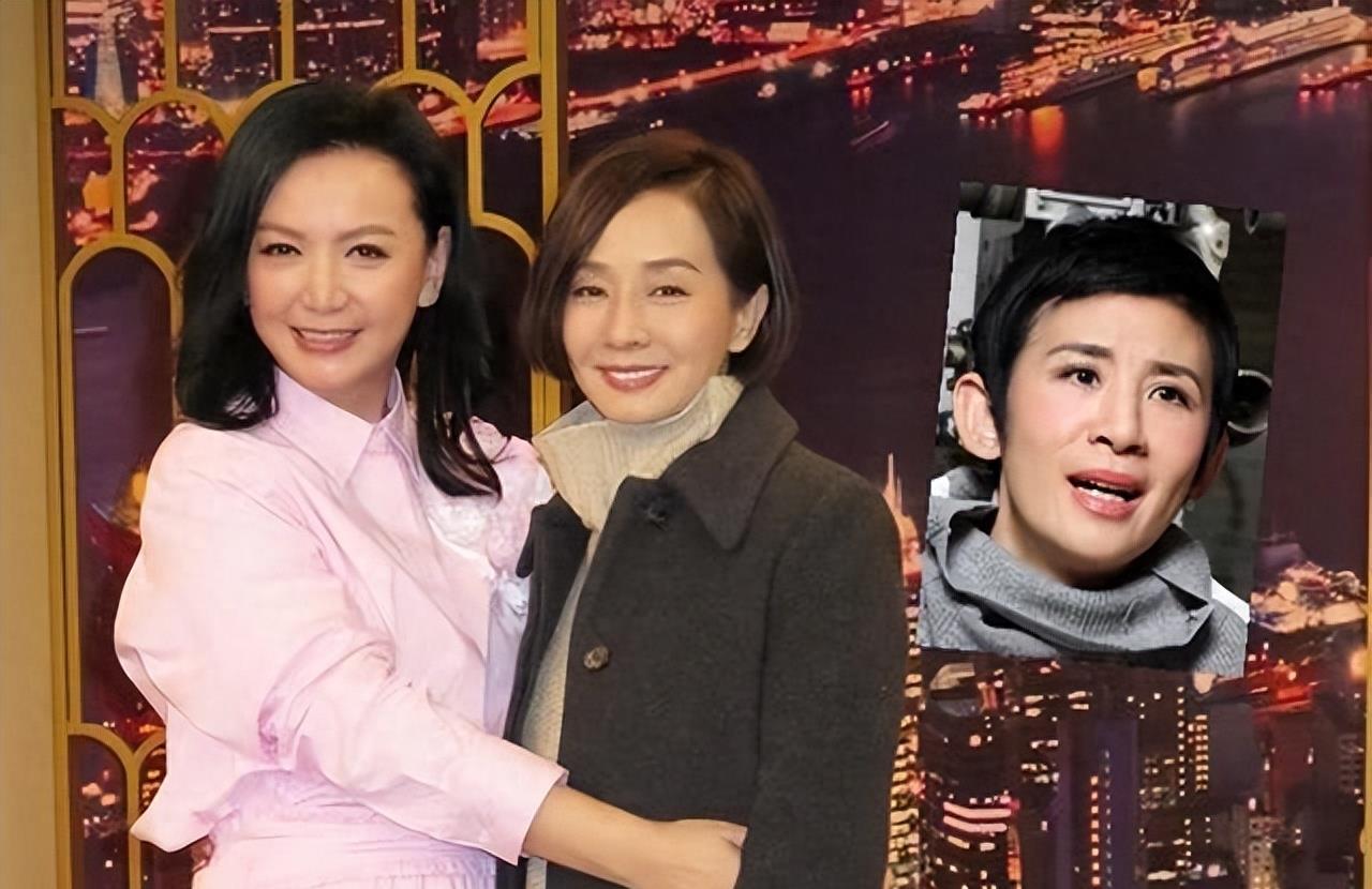 吴君如在香港街头可谓是赚足眼球！手拎30万高奢包，一头金发女人味十足