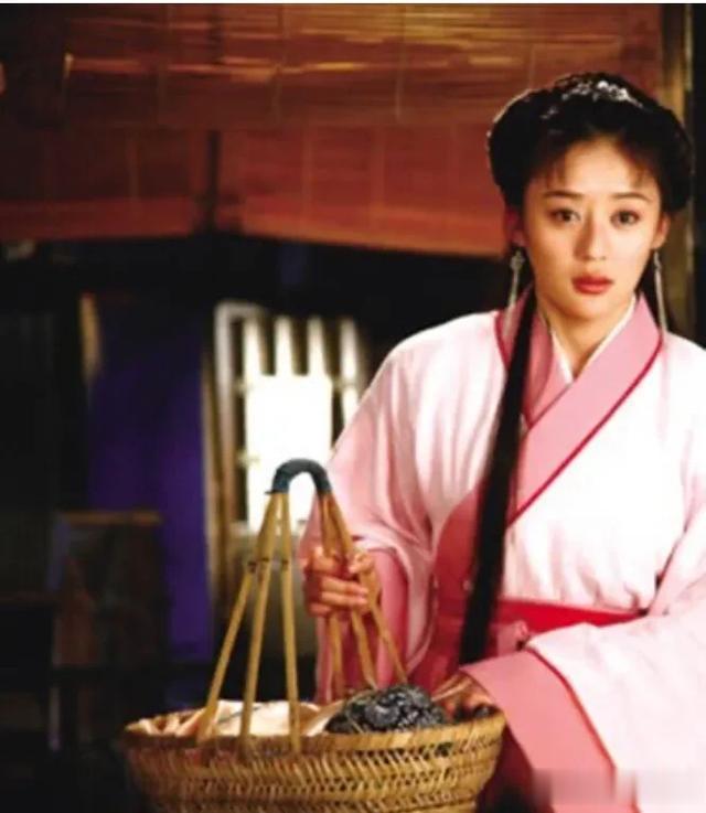 袁姗姗|袁姗姗,没脑子真的不适合在娱乐圈