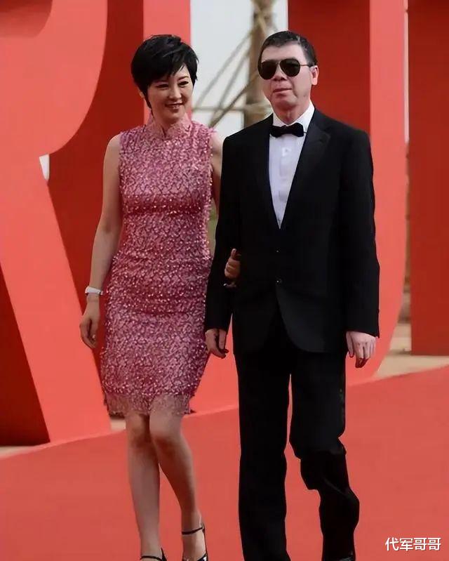 登上春晚的10对明星夫妻,有人离婚收场,有人遭人唾弃,有人让人怀念