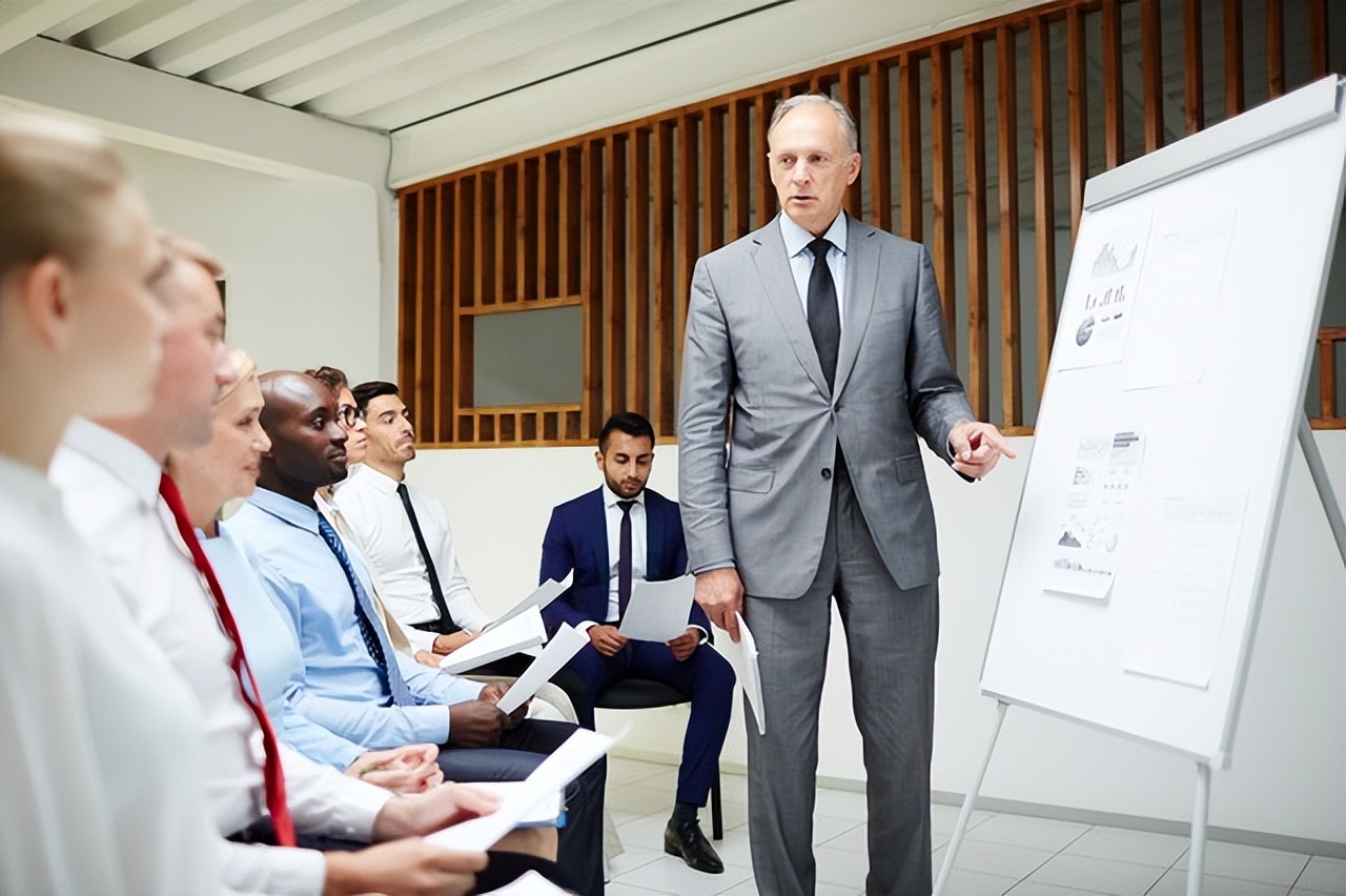 行走职场,晋升的关键是什么?真相扎心,但很现实