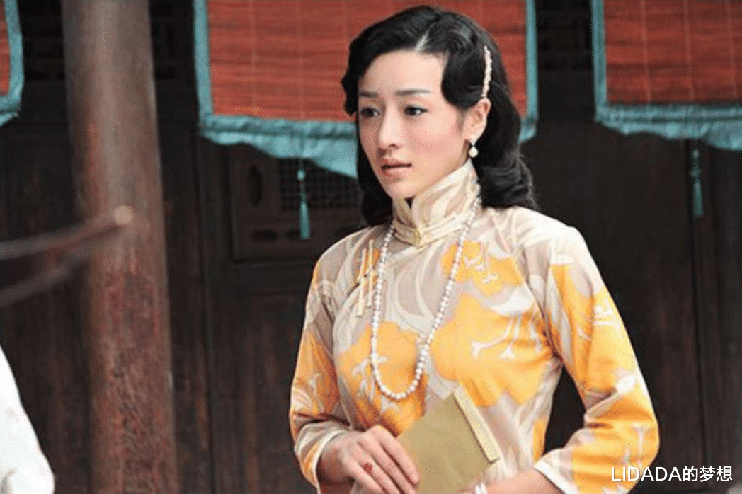 她长得漂亮，演技好，出道15年不温不火却美满幸福，活成人生赢家