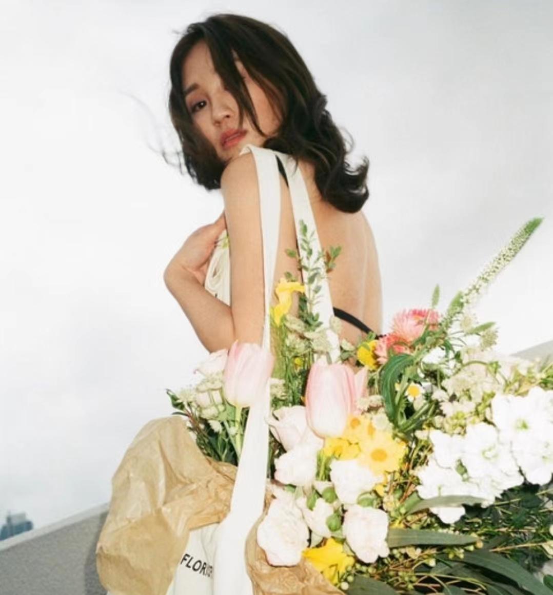 TVB|被雪藏3个月首度现身幕前,TVB小花剧组回归无期,现况更现幸福肥