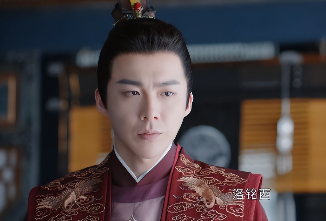 “古装丑男”再添四员猛将!崎岖脸凸嘴,犁地下巴,观众直呼辣眼