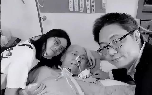 爷孙恋女主惨死小巷中,千万遗产消失,继子上综艺将其告上七宗罪