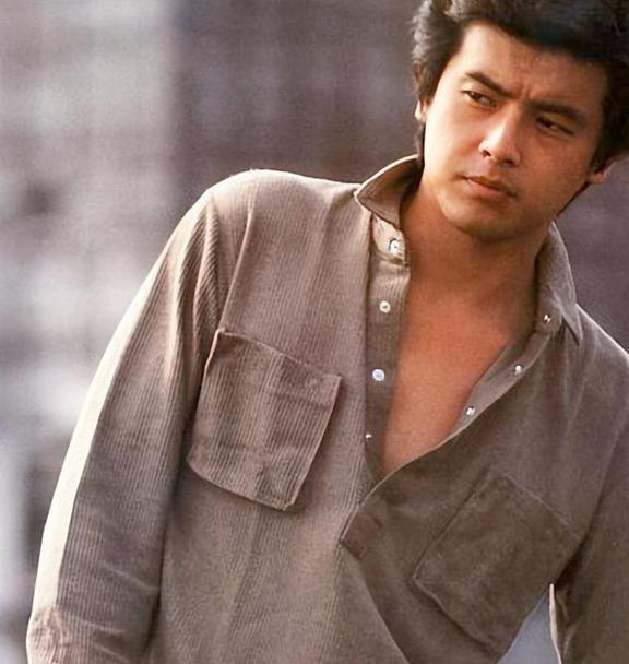 日本明星夫妻之道:三浦友和和山口百惠的幸福秘诀