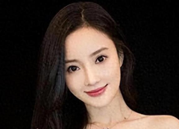 李小璐在结婚纪念日当天发文：好想你，他回怼：我理发顶多半小时