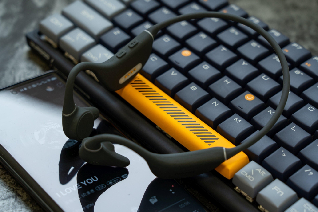 京东|南卡RunnerPro4，舒适性和稳定性都很好，激烈的活动也不会掉下来