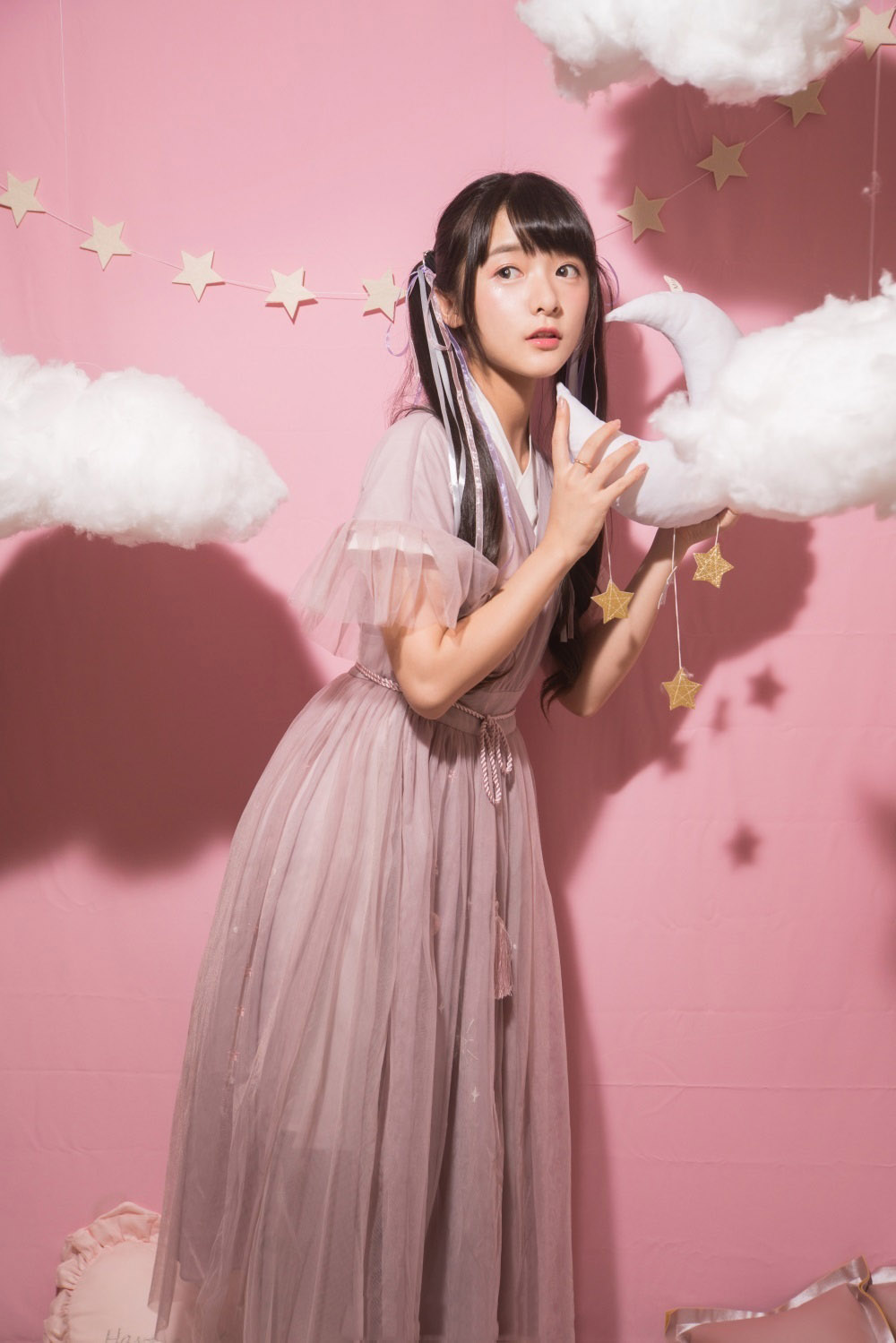 穿衣搭配|女星衣着被骂：要穿衣自由，也要注重影响