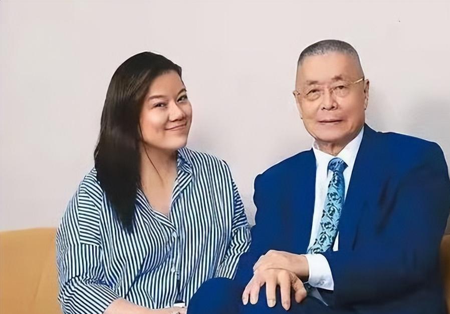 孙颖:41岁嫁入豪门,44岁为81岁的老公生下女儿,今拼二胎成功