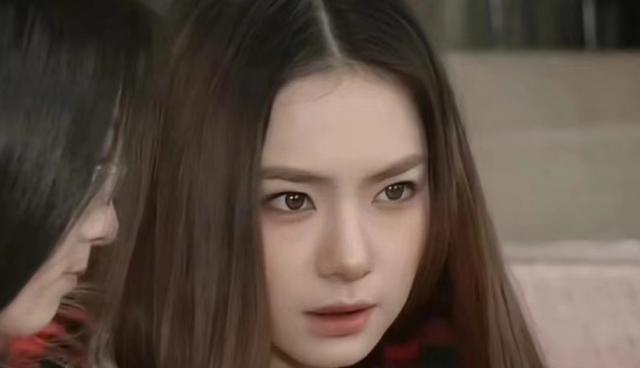 双眼皮别乱割，从景甜到戚薇，这些明星的“后遗症”出来了