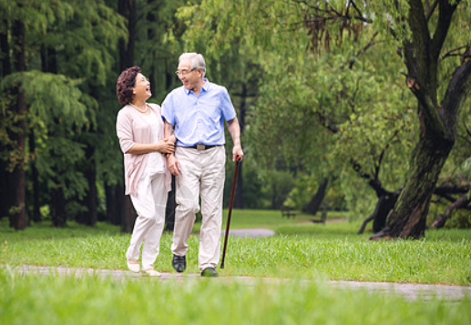 儿子结婚5年没孩子,儿媳说除非给她60万,否则不生,我的做法让她措手不及