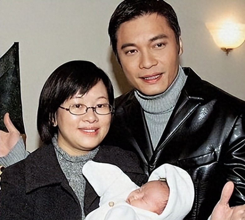 罗嘉良老得认不出来!嫌弃前妻长得丑而离婚,前妻至今仍孤身一人